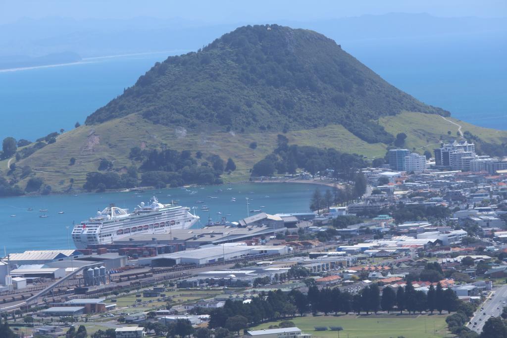 Pavilion Beachfront Apartments Mount Maunganui Eksteriør bilde