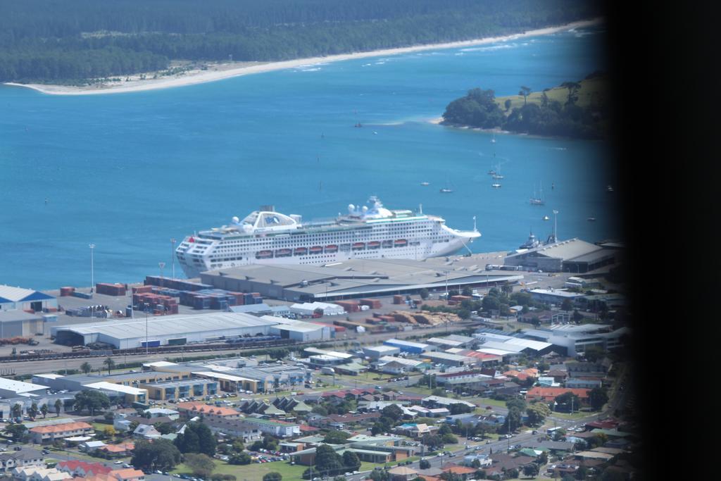 Pavilion Beachfront Apartments Mount Maunganui Eksteriør bilde