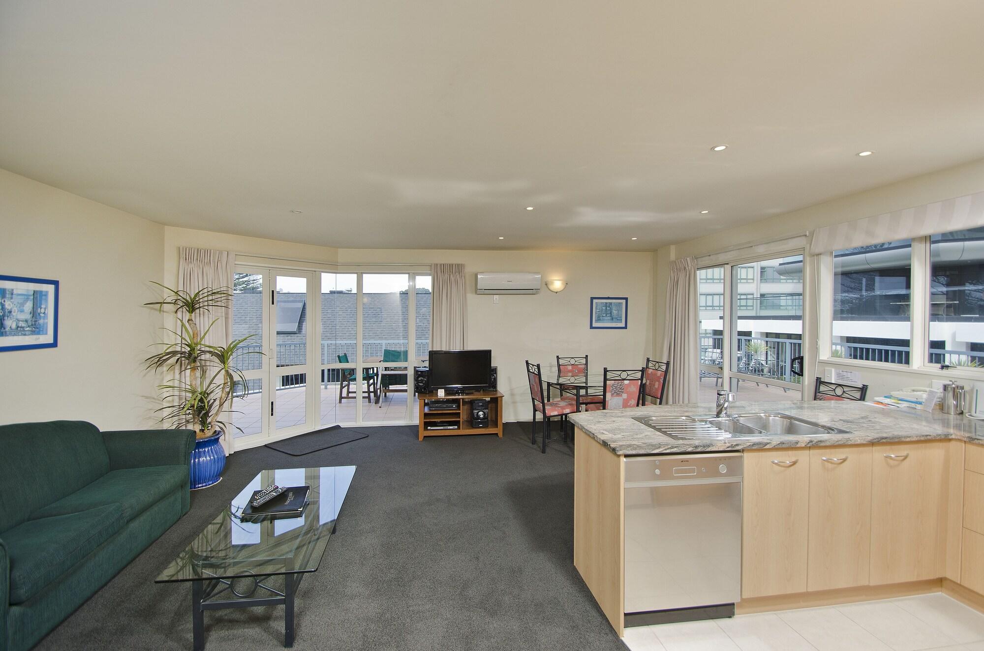 Pavilion Beachfront Apartments Mount Maunganui Eksteriør bilde